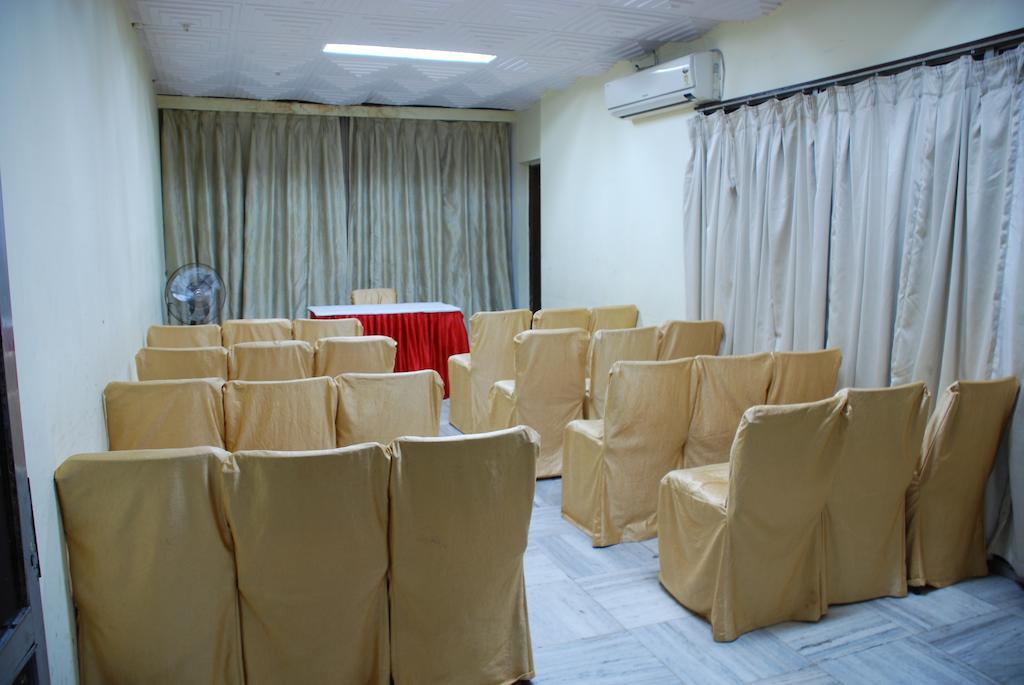Hotel Mandakini Jaya International 하이데라바드 외부 사진
